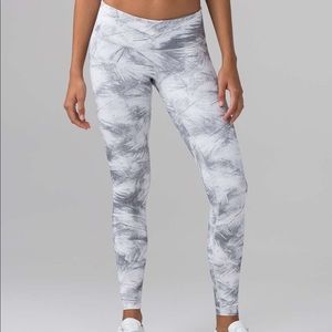 Lululemon White Light Leggings